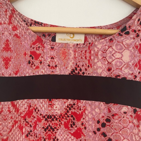 Sleeveless Top - Picture 2 of 2